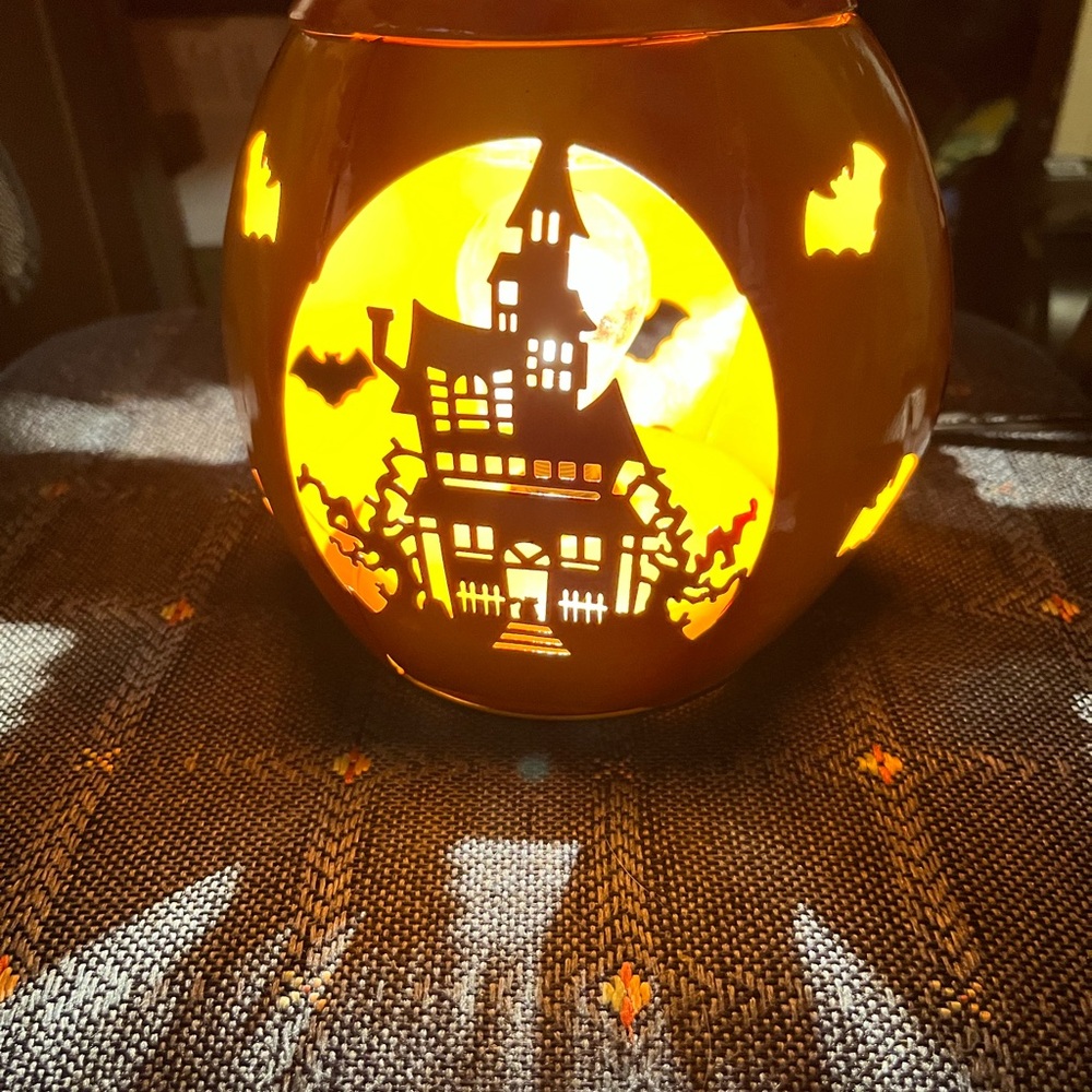 Paranormal Pumpkin Scentsy Warmer